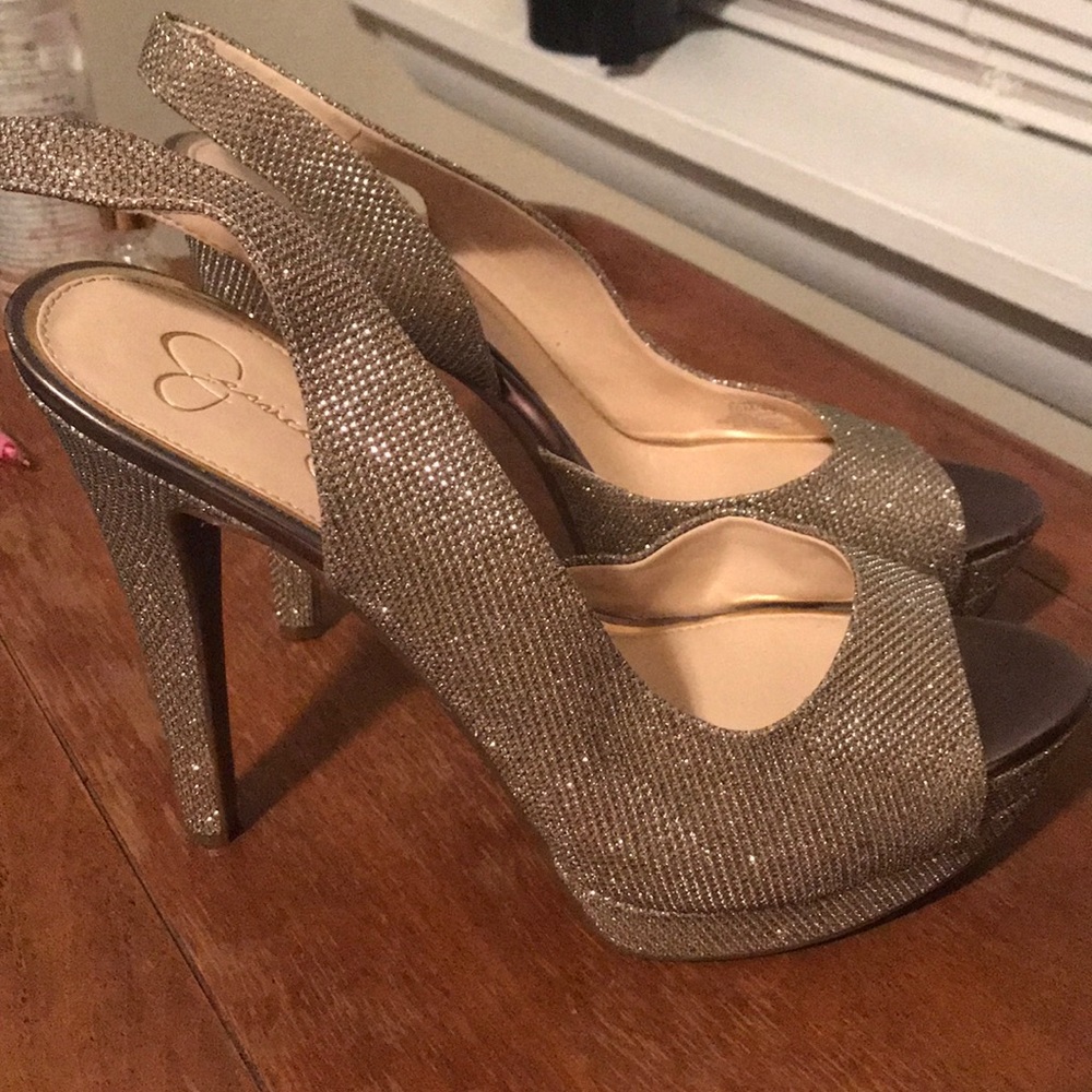 Jessica Simpson Sabella